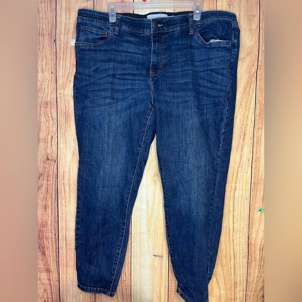 Sonoma Size 18W short skinny